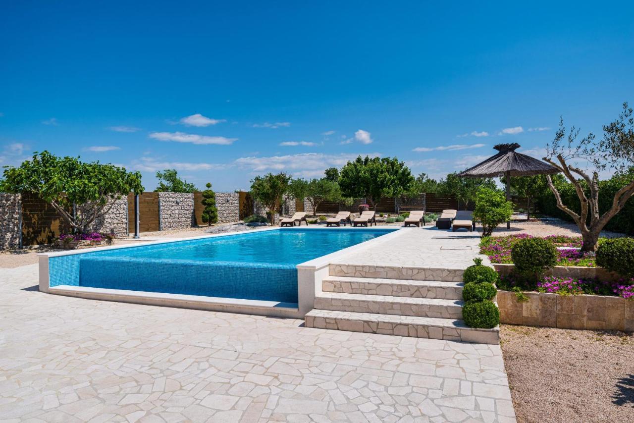 Villa Olive Garden Zadarvillas Pristeg Extérieur photo