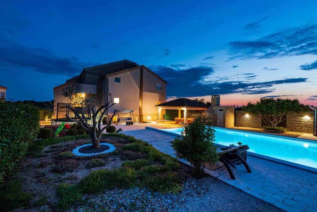 Villa Olive Garden Zadarvillas Pristeg Extérieur photo